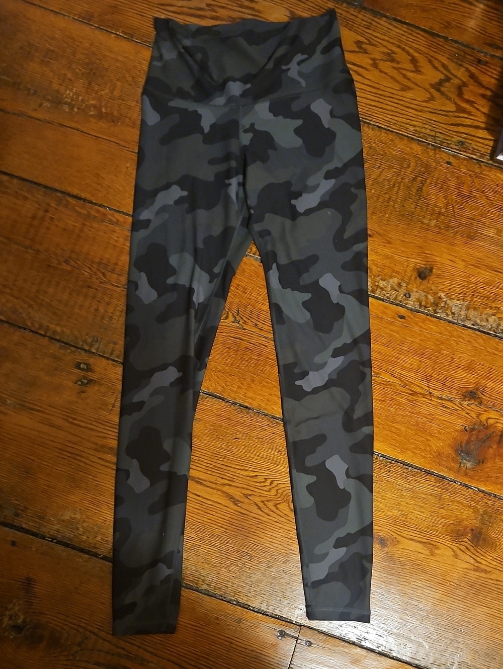 Old Navy Black & Green Camo Womens Tall Leggings